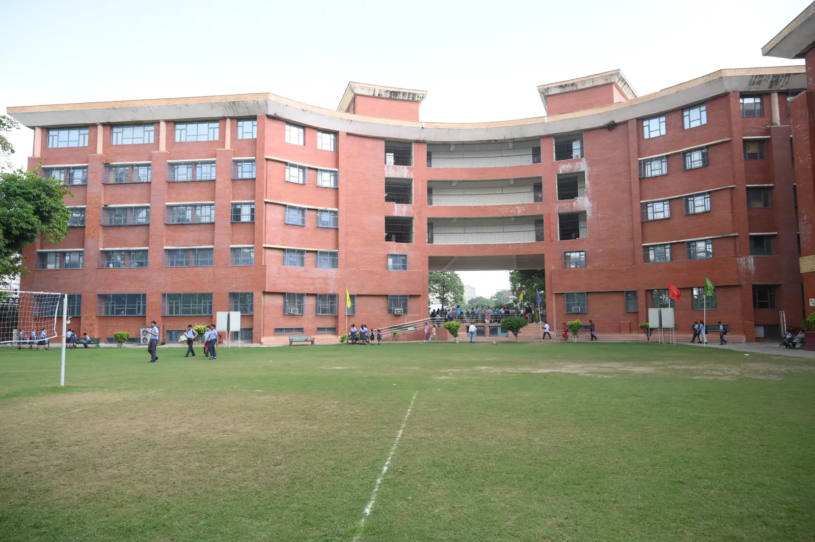 Amity International School, Viraj Khand