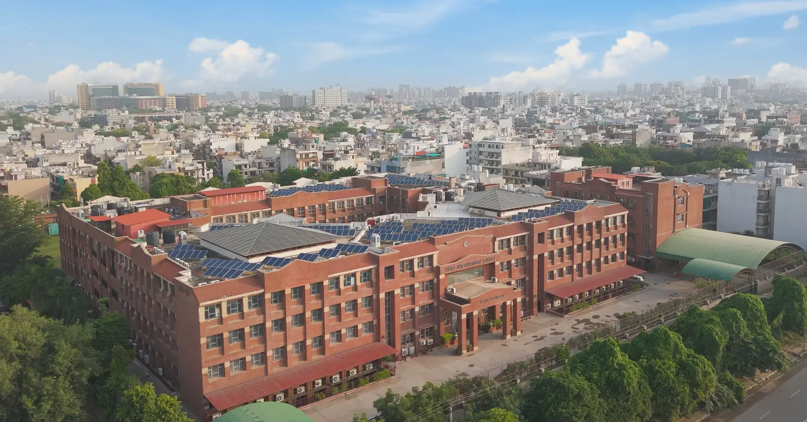 AMITY INTERNATIONAL SCHOOL campus view - 3